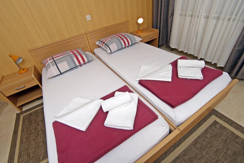 Apartment House Lalita Фужине Экстерьер фото