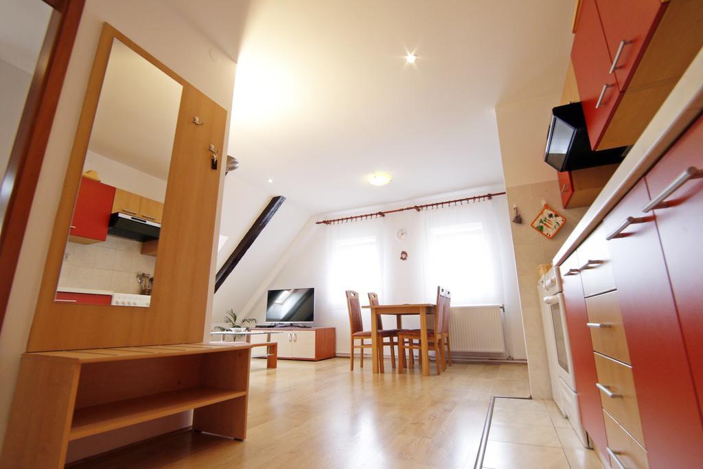Apartment House Lalita Фужине Экстерьер фото